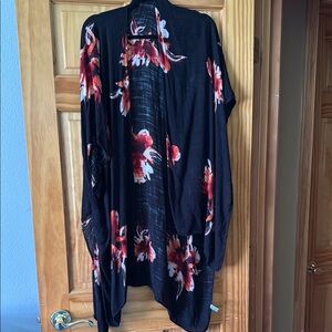 Black Floral Kimono